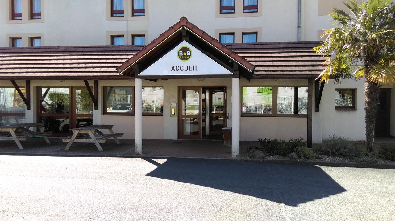 B&B Hotel Chatellerault Bagian luar foto