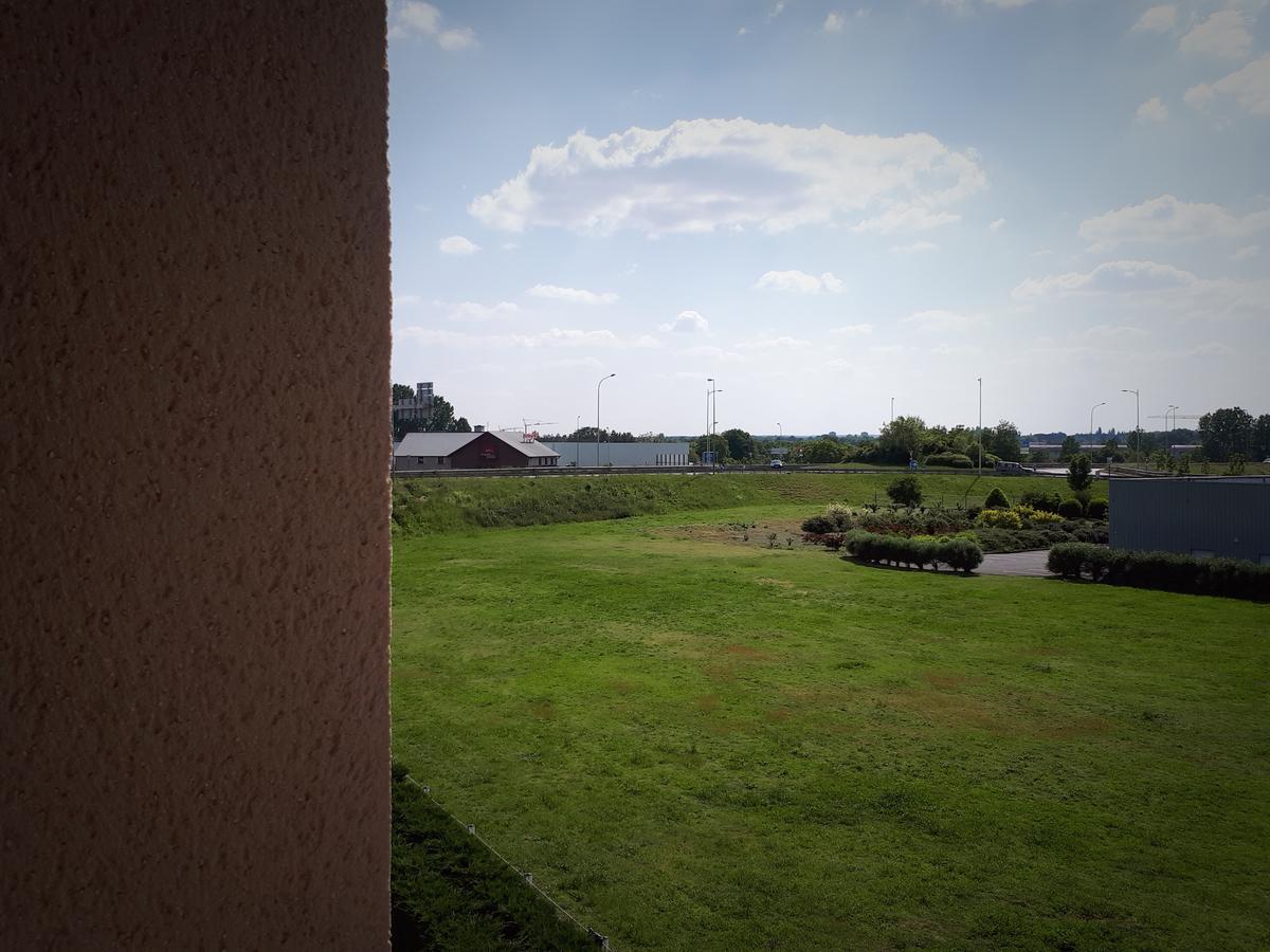 B&B Hotel Chatellerault Bagian luar foto