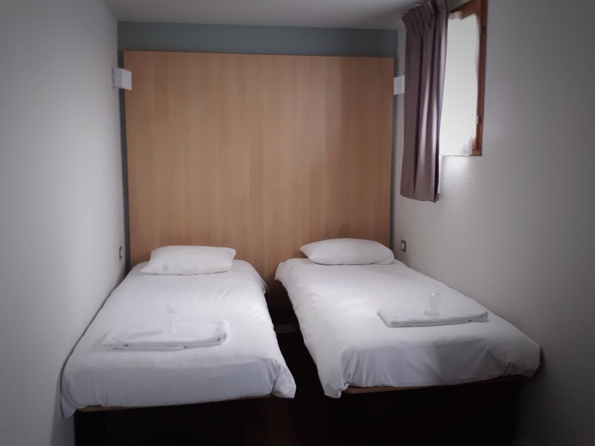 B&B Hotel Chatellerault Bagian luar foto